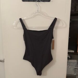 SKIMS Fits Everybody Square Neck Bodysuit